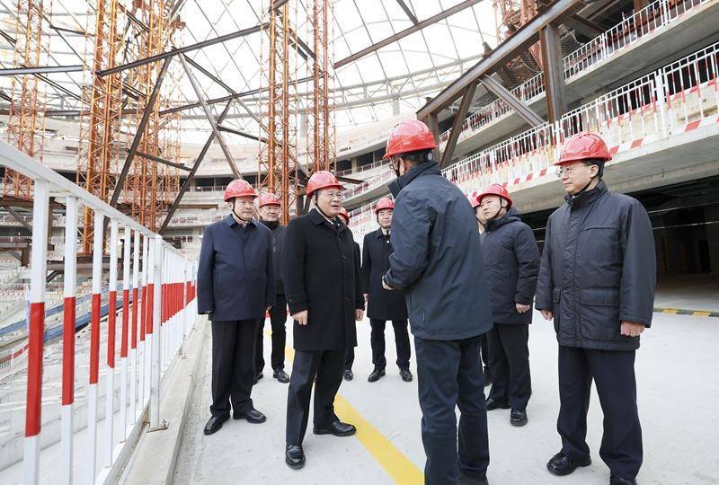 李强在山东调研时强调：从头抓紧推动各项工作落地见效 努力实现今年经济发展良好开局