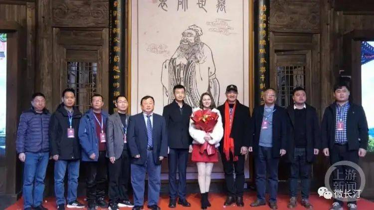 突发讣告！38岁“中国媳妇”因低血糖去世，曾多次登上央视舞台……