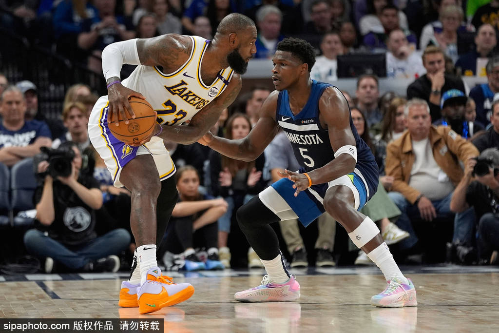 詹皇怒怼球迷：别总想当年！NBA早已巨变，回不去了！